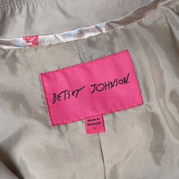 Large Betsey Johnson Cream With Black Piping Coat - Picture 6 of 6